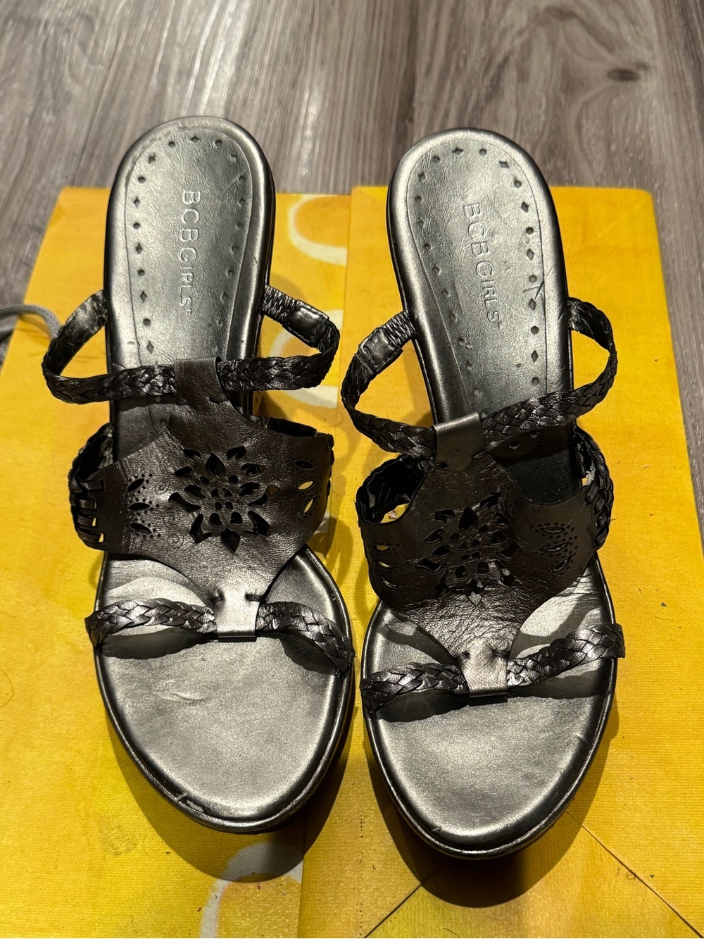 BCBGirls Metallic Silver Braided Espadrille Wedge Sandals, Size 10 - Picture 2 of 4